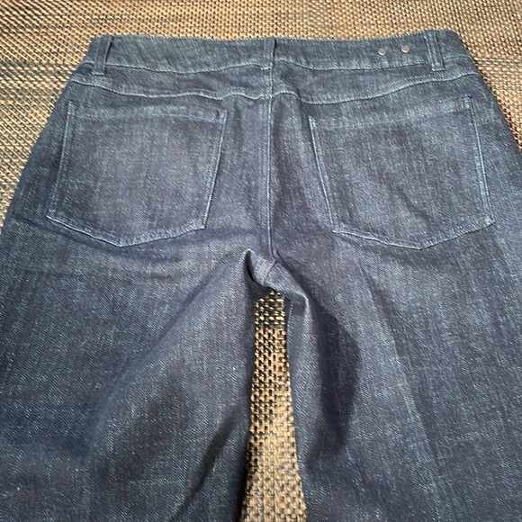 NWOT- Cabi Trouser Jeans-Deep Sea Wash Regular -Fit High-Rise Flare- - Picture 6 of 6